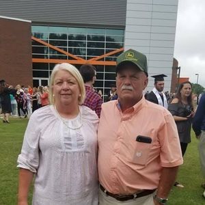 Meet your Posher, Debbie